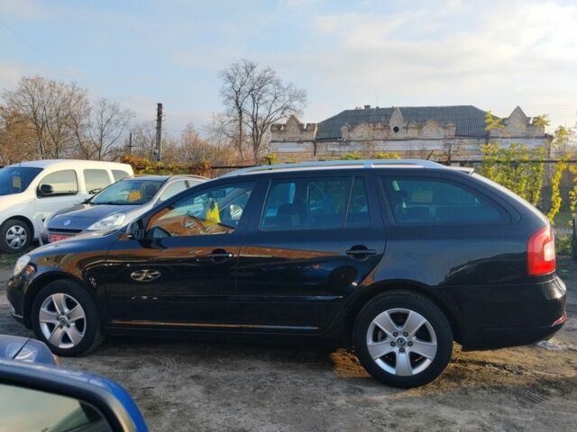 Черный Шкода Октавия, объемом двигателя 0 л и пробегом 200 тыс. км за 8700 $, фото 3 на Automoto.ua