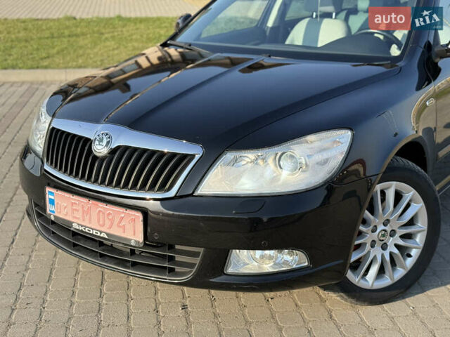 Черный Шкода Октавия, объемом двигателя 0 л и пробегом 215 тыс. км за 8800 $, фото 120 на Automoto.ua