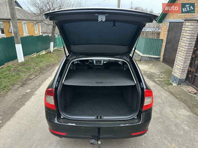 Черный Шкода Октавия, объемом двигателя 1.6 л и пробегом 316 тыс. км за 6999 $, фото 10 на Automoto.ua