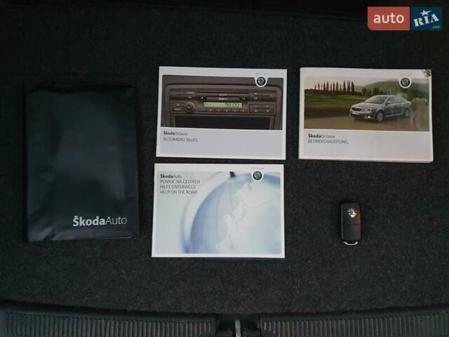 Черный Шкода Октавия, объемом двигателя 1.8 л и пробегом 245 тыс. км за 7350 $, фото 24 на Automoto.ua