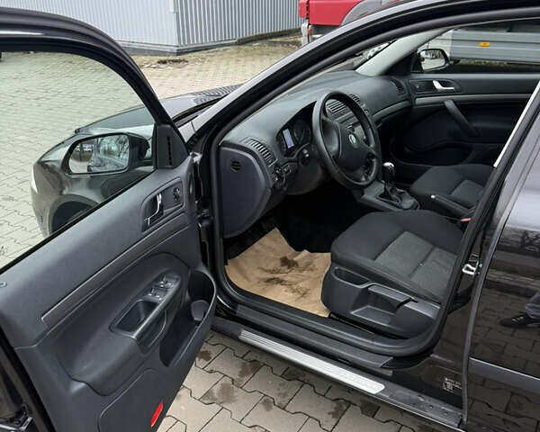 Черный Шкода Октавия, объемом двигателя 1.6 л и пробегом 197 тыс. км за 7500 $, фото 33 на Automoto.ua