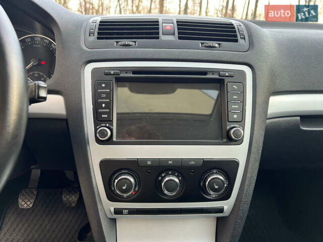 Черный Шкода Октавия, объемом двигателя 1.4 л и пробегом 148 тыс. км за 6400 $, фото 11 на Automoto.ua