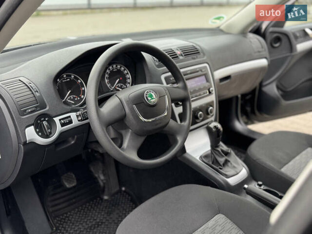 Чорний Шкода Октавія, об'ємом двигуна 1.4 л та пробігом 231 тис. км за 6350 $, фото 49 на Automoto.ua