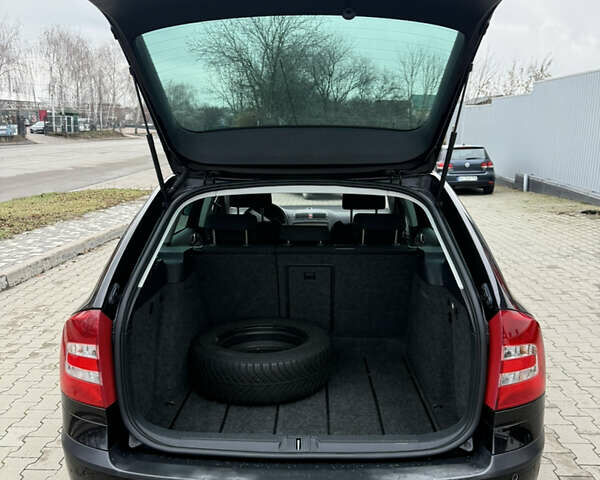 Черный Шкода Октавия, объемом двигателя 1.6 л и пробегом 197 тыс. км за 7500 $, фото 30 на Automoto.ua