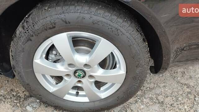 Чорний Шкода Октавія, об'ємом двигуна 1.6 л та пробігом 209 тис. км за 8299 $, фото 72 на Automoto.ua