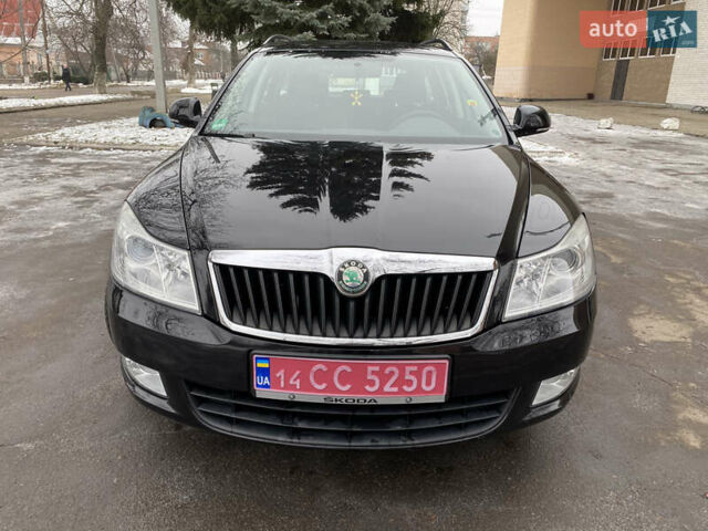 Черный Шкода Октавия, объемом двигателя 1.6 л и пробегом 215 тыс. км за 7600 $, фото 1 на Automoto.ua