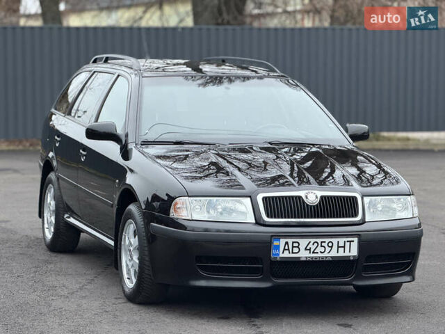 Черный Шкода Октавия, объемом двигателя 1.6 л и пробегом 201 тыс. км за 7199 $, фото 4 на Automoto.ua