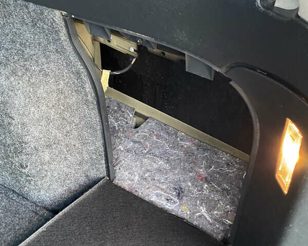 Чорний Шкода Октавія, об'ємом двигуна 1.6 л та пробігом 194 тис. км за 7400 $, фото 61 на Automoto.ua