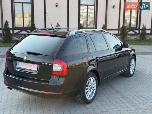 Черный Шкода Октавия, объемом двигателя 0 л и пробегом 215 тыс. км за 8800 $, фото 135 на Automoto.ua