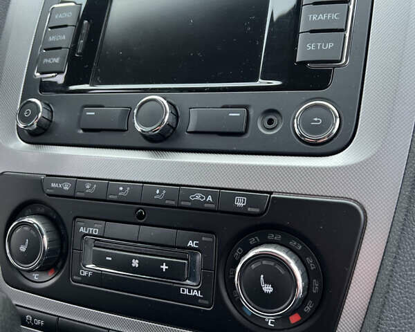 Черный Шкода Октавия, объемом двигателя 1.82 л и пробегом 220 тыс. км за 7700 $, фото 24 на Automoto.ua