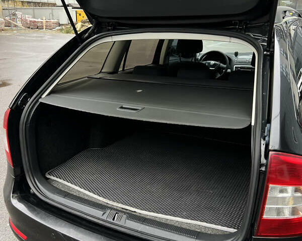 Чорний Шкода Октавія, об'ємом двигуна 1.6 л та пробігом 260 тис. км за 6450 $, фото 10 на Automoto.ua