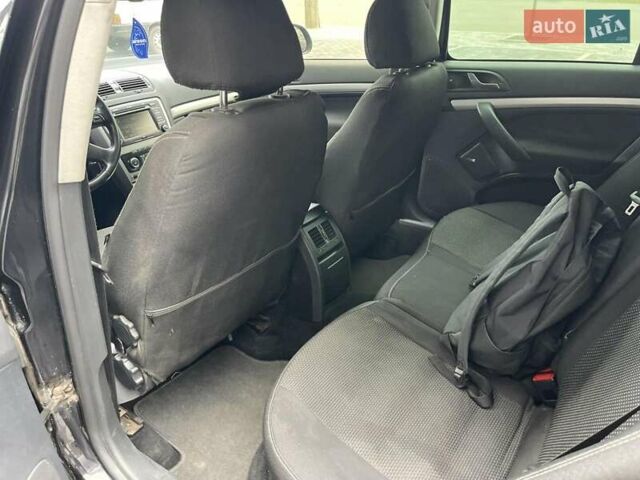 Черный Шкода Октавия, объемом двигателя 1.8 л и пробегом 230 тыс. км за 6300 $, фото 19 на Automoto.ua