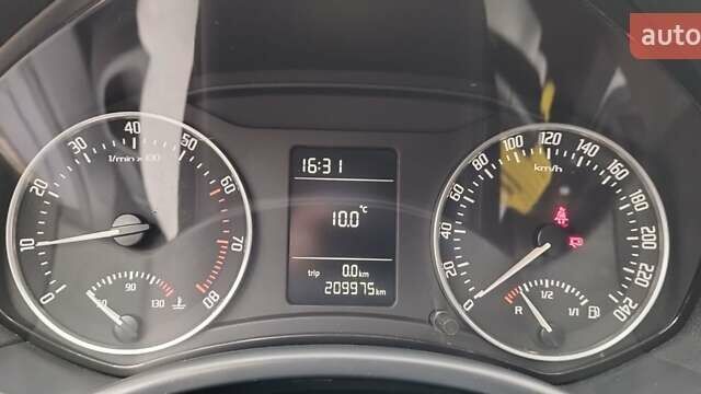 Чорний Шкода Октавія, об'ємом двигуна 1.6 л та пробігом 209 тис. км за 8299 $, фото 31 на Automoto.ua