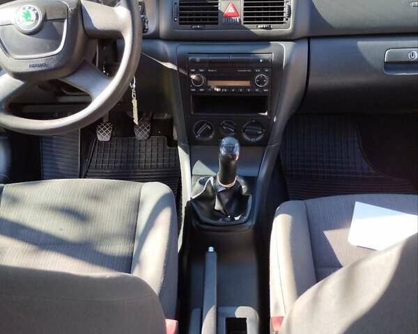 Чорний Шкода Октавія, об'ємом двигуна 1.6 л та пробігом 130 тис. км за 6199 $, фото 21 на Automoto.ua
