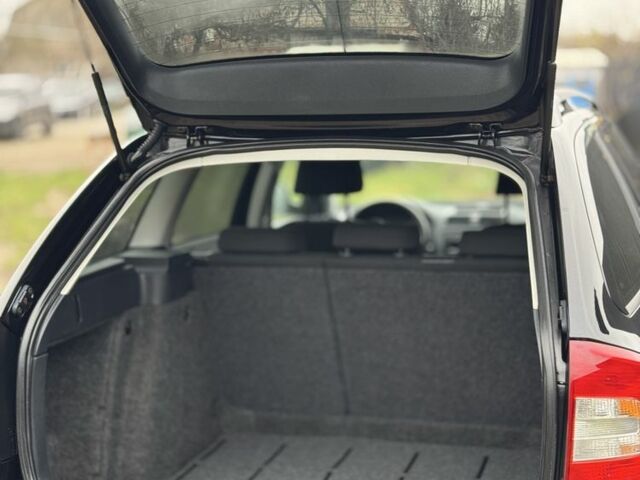 Черный Шкода Октавия, объемом двигателя 1.4 л и пробегом 237 тыс. км за 6700 $, фото 13 на Automoto.ua