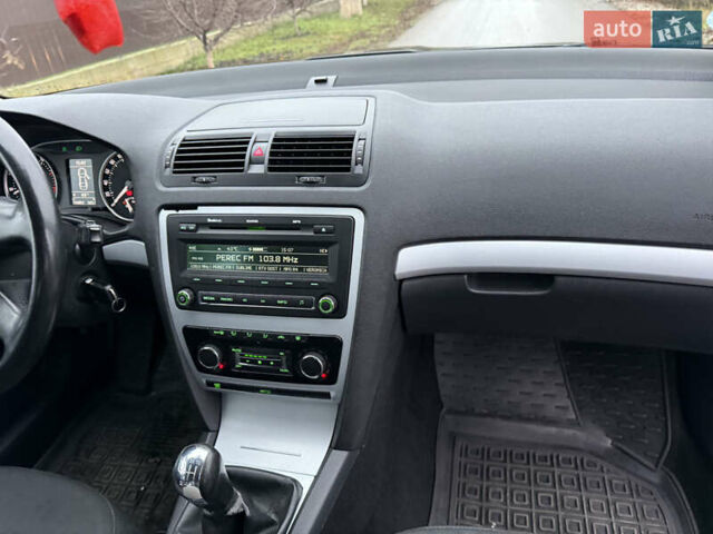 Чорний Шкода Октавія, об'ємом двигуна 1.4 л та пробігом 217 тис. км за 6500 $, фото 11 на Automoto.ua