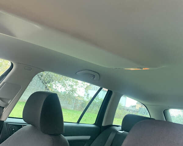 Чорний Шкода Октавія, об'ємом двигуна 0 л та пробігом 215 тис. км за 7600 $, фото 11 на Automoto.ua