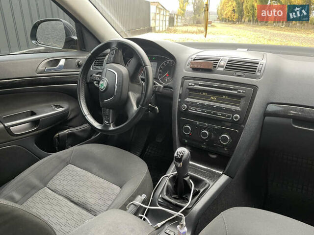 Чорний Шкода Октавія, об'ємом двигуна 1.6 л та пробігом 290 тис. км за 6700 $, фото 25 на Automoto.ua