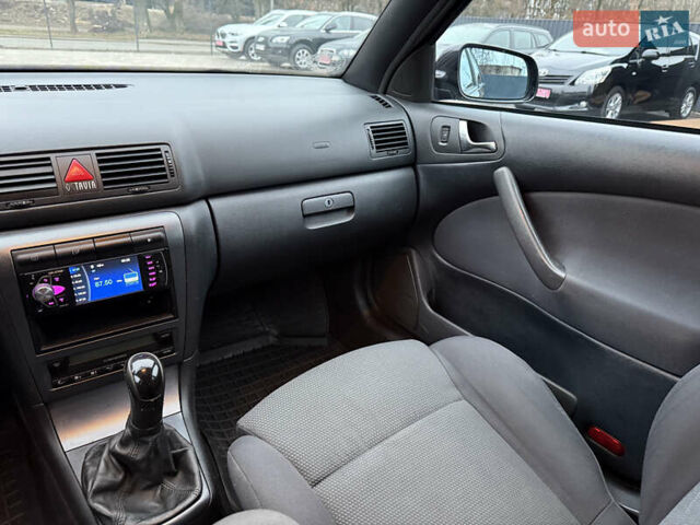 Черный Шкода Октавия, объемом двигателя 1.6 л и пробегом 201 тыс. км за 7199 $, фото 7 на Automoto.ua