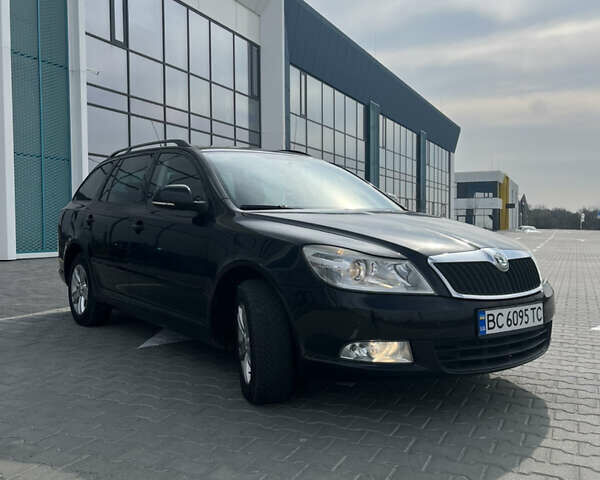Черный Шкода Октавия, объемом двигателя 1.8 л и пробегом 180 тыс. км за 6600 $, фото 16 на Automoto.ua