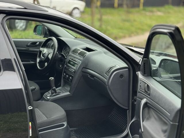 Черный Шкода Октавия, объемом двигателя 1.4 л и пробегом 237 тыс. км за 6700 $, фото 8 на Automoto.ua