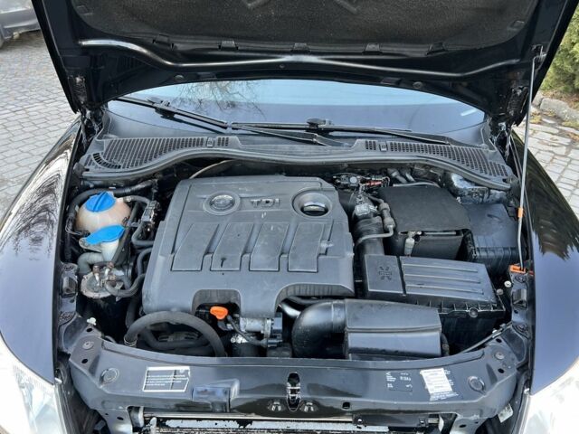 Чорний Шкода Октавія, об'ємом двигуна 1.6 л та пробігом 260 тис. км за 6700 $, фото 23 на Automoto.ua