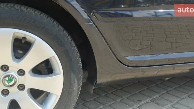 Черный Шкода Октавия, объемом двигателя 1.6 л и пробегом 260 тыс. км за 8000 $, фото 26 на Automoto.ua