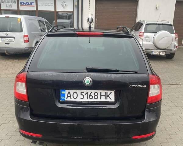 Черный Шкода Октавия, объемом двигателя 1.8 л и пробегом 200 тыс. км за 6500 $, фото 3 на Automoto.ua