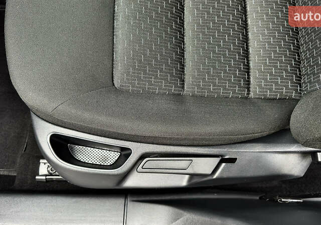 Чорний Шкода Октавія, об'ємом двигуна 1.6 л та пробігом 114 тис. км за 8299 $, фото 41 на Automoto.ua