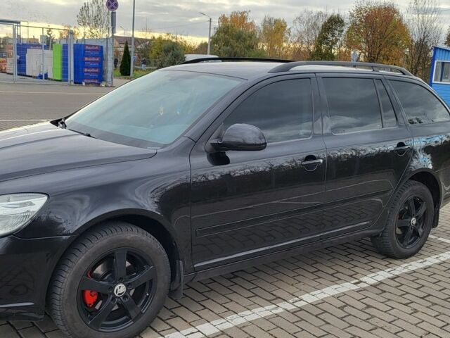 Чорний Шкода Октавія, об'ємом двигуна 1.6 л та пробігом 241 тис. км за 8100 $, фото 1 на Automoto.ua