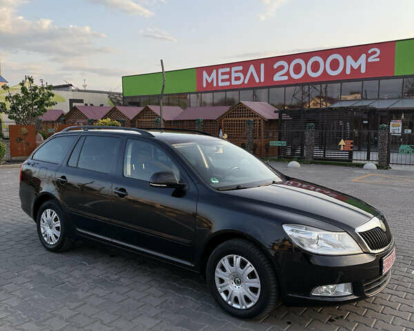 Черный Шкода Октавия, объемом двигателя 1.8 л и пробегом 233 тыс. км за 7000 $, фото 3 на Automoto.ua
