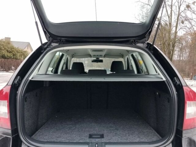 Черный Шкода Октавия, объемом двигателя 0 л и пробегом 198 тыс. км за 2552 $, фото 12 на Automoto.ua