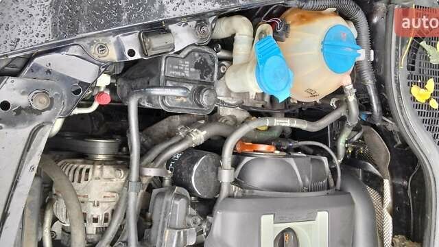 Черный Шкода Октавия, объемом двигателя 2 л и пробегом 220 тыс. км за 10500 $, фото 22 на Automoto.ua