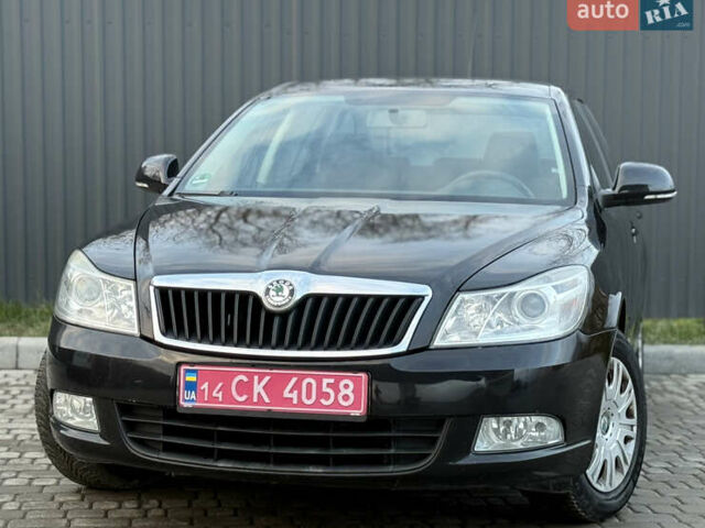 Черный Шкода Октавия, объемом двигателя 1.6 л и пробегом 202 тыс. км за 7490 $, фото 5 на Automoto.ua