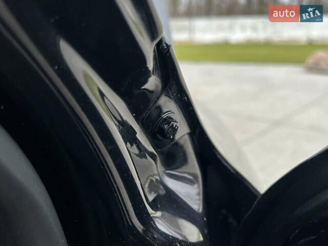 Черный Шкода Октавия, объемом двигателя 2 л и пробегом 229 тыс. км за 11650 $, фото 129 на Automoto.ua