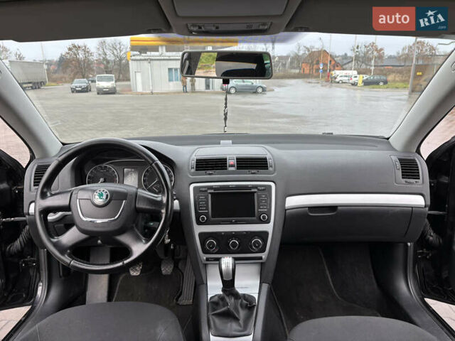 Чорний Шкода Октавія, об'ємом двигуна 1.6 л та пробігом 182 тис. км за 9300 $, фото 12 на Automoto.ua