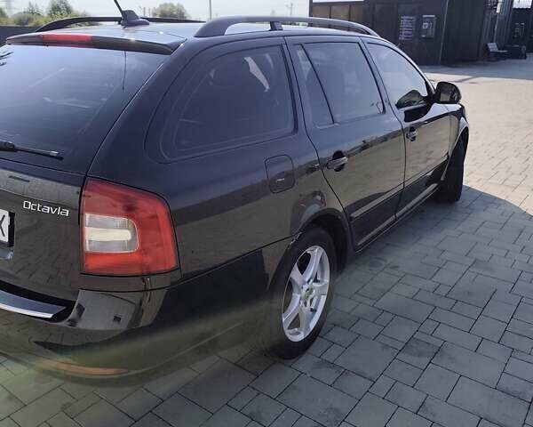 Черный Шкода Октавия, объемом двигателя 1.97 л и пробегом 280 тыс. км за 9200 $, фото 8 на Automoto.ua