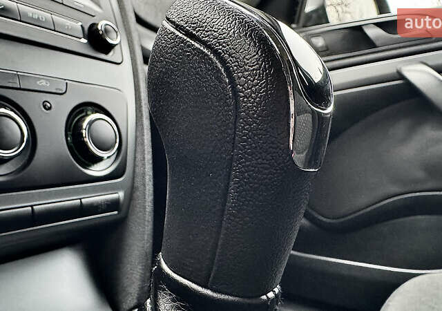 Чорний Шкода Октавія, об'ємом двигуна 1.6 л та пробігом 114 тис. км за 8299 $, фото 72 на Automoto.ua