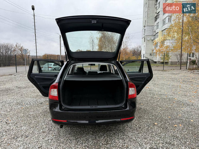 Черный Шкода Октавия, объемом двигателя 0 л и пробегом 167 тыс. км за 8100 $, фото 57 на Automoto.ua