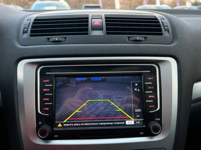 Черный Шкода Октавия, объемом двигателя 2 л и пробегом 203 тыс. км за 10900 $, фото 10 на Automoto.ua