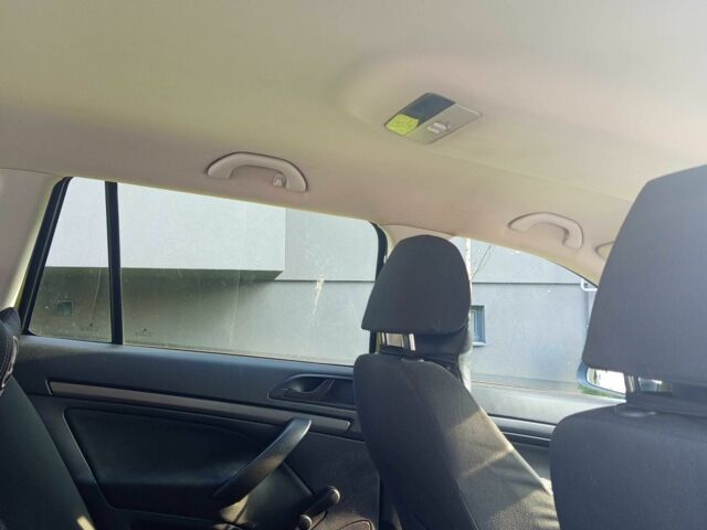 Черный Шкода Октавия, объемом двигателя 1.6 л и пробегом 298 тыс. км за 6500 $, фото 12 на Automoto.ua