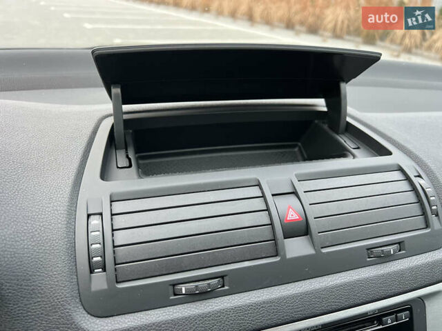 Черный Шкода Октавия, объемом двигателя 2 л и пробегом 265 тыс. км за 11950 $, фото 99 на Automoto.ua