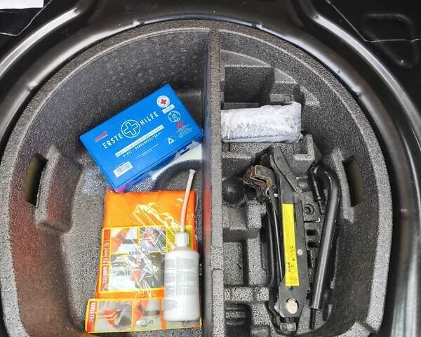 Черный Шкода Октавия, объемом двигателя 0 л и пробегом 210 тыс. км за 6300 $, фото 7 на Automoto.ua