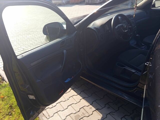 Черный Шкода Октавия, объемом двигателя 1.6 л и пробегом 298 тыс. км за 6500 $, фото 14 на Automoto.ua