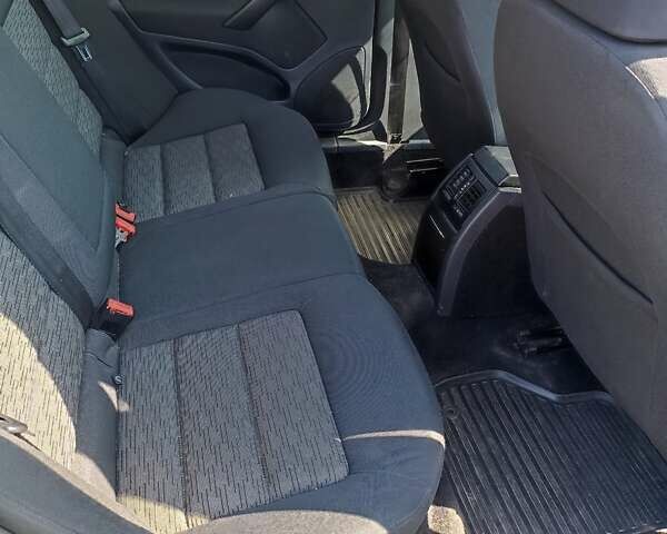 Черный Шкода Октавия, объемом двигателя 1.99 л и пробегом 410 тыс. км за 8000 $, фото 5 на Automoto.ua