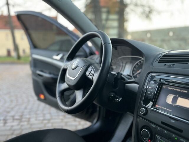 Чорний Шкода Октавія, об'ємом двигуна 1.6 л та пробігом 260 тис. км за 6700 $, фото 14 на Automoto.ua