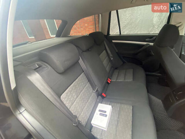 Черный Шкода Октавия, объемом двигателя 1.6 л и пробегом 275 тыс. км за 7800 $, фото 14 на Automoto.ua