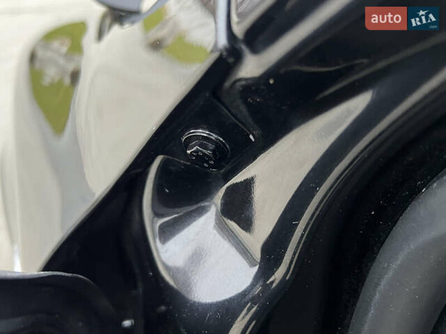 Черный Шкода Октавия, объемом двигателя 2 л и пробегом 229 тыс. км за 11650 $, фото 152 на Automoto.ua