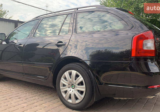 Чорний Шкода Октавія, об'ємом двигуна 1.6 л та пробігом 203 тис. км за 8900 $, фото 6 на Automoto.ua