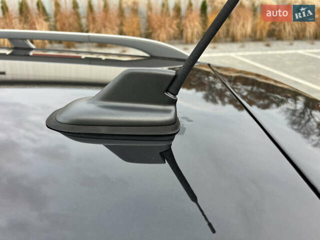 Черный Шкода Октавия, объемом двигателя 2 л и пробегом 265 тыс. км за 11950 $, фото 19 на Automoto.ua